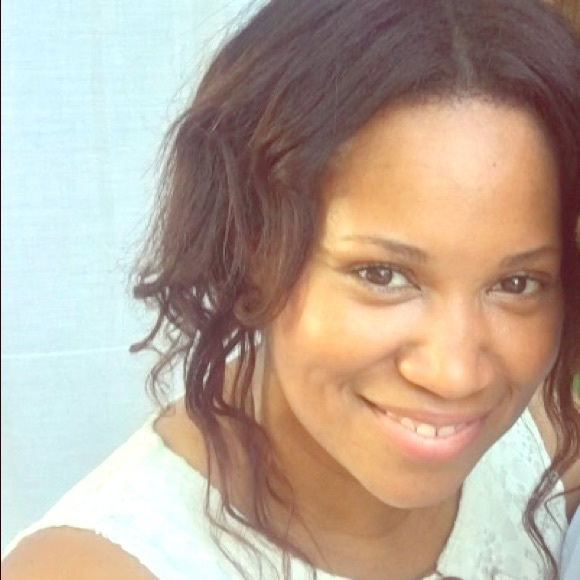 Meet your Posher, Janine - Picture 1 of 1